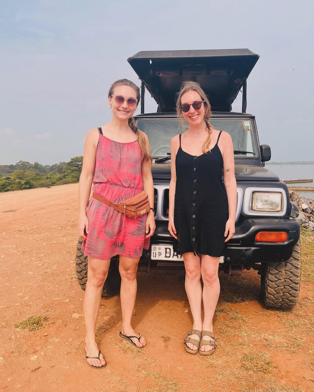 Guests witnessing rare leopard at Udawalawe